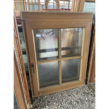 107x137 bontott fa ablak