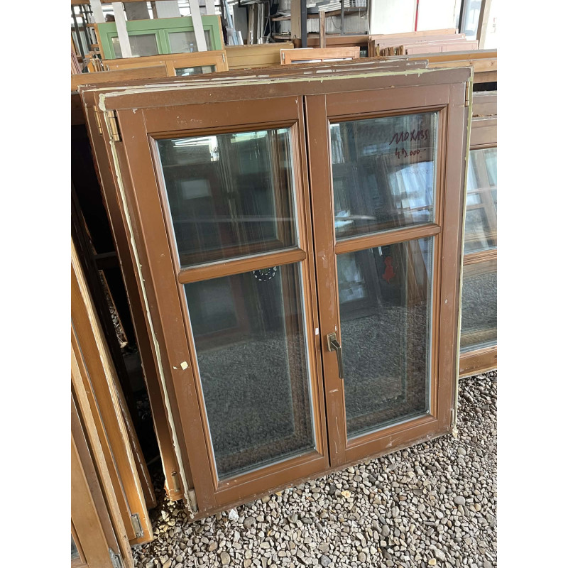 110x135 bontott fa ablak