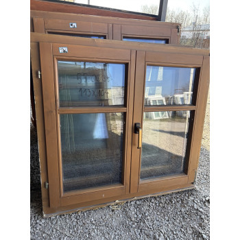 113x104 bontott fa ablak