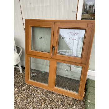 115x125 bontott fa ablak