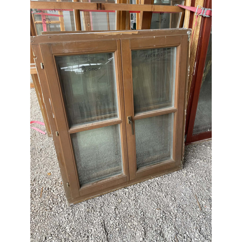 115x130 bontott fa ablak
