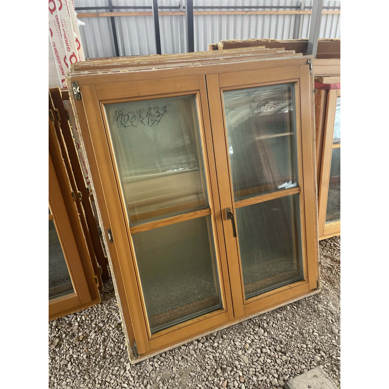 120x137 bontott fa ablak