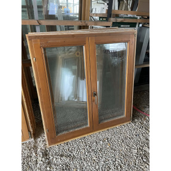 123x126 bontott fa ablak