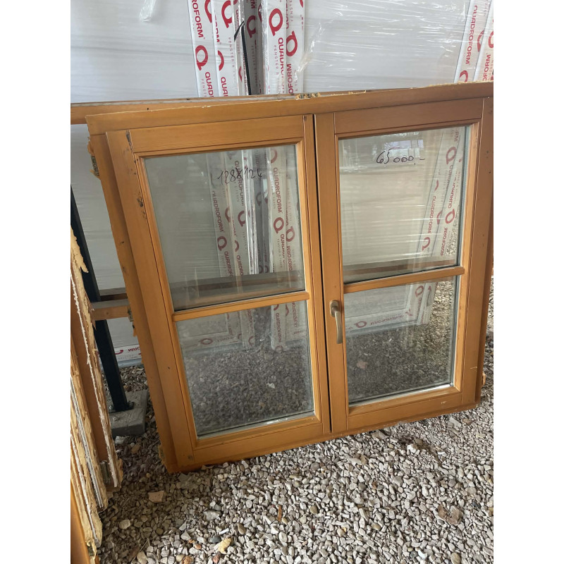 128x124 bontott fa ablak