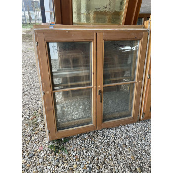 132x128 bontott fa ablak