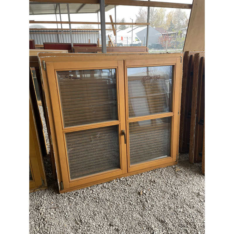 150x137 bontott fa ablak