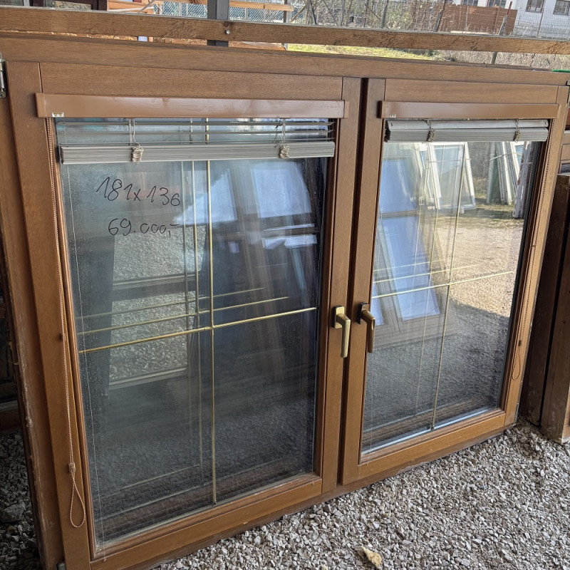 181x136 bontott fa ablak