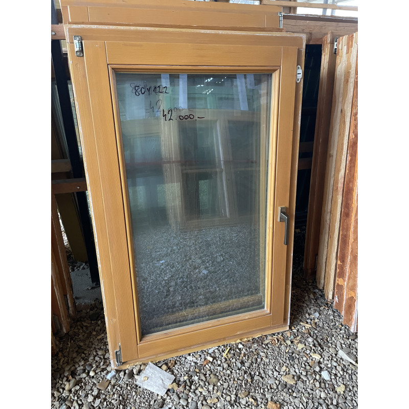 80x122 bontott fa ablak 80x122 bontott fa ablak