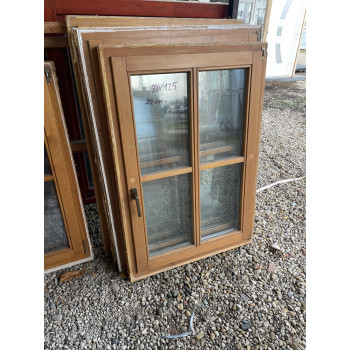 88x125 bontott fa ablak