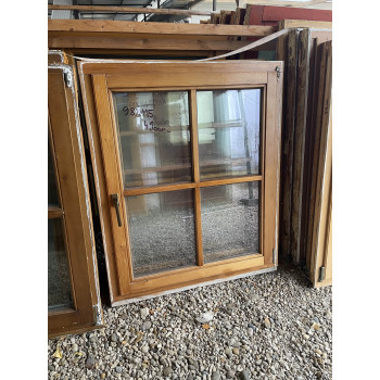 98x115 bontott fa ablak