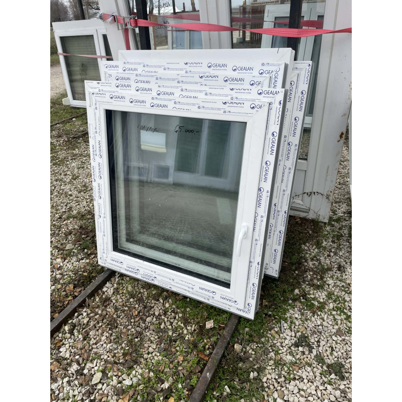 101x107 építkezésből megmaradt műanyag ablak