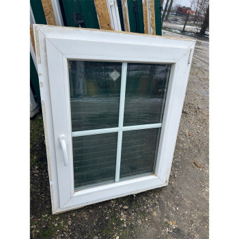 77x95 bontott műanyag ablak zöld alumínium zsalugáterrel