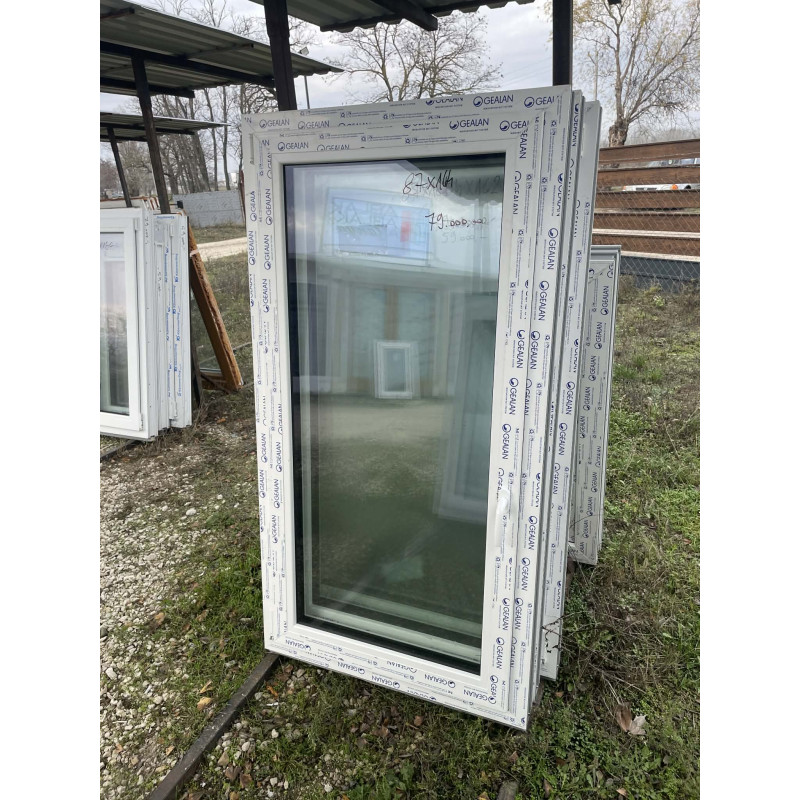 84x164 építkezésből megmaradt műanyag ablak