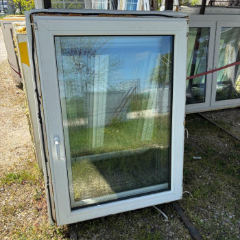 98x136 bontott műanyag ablak